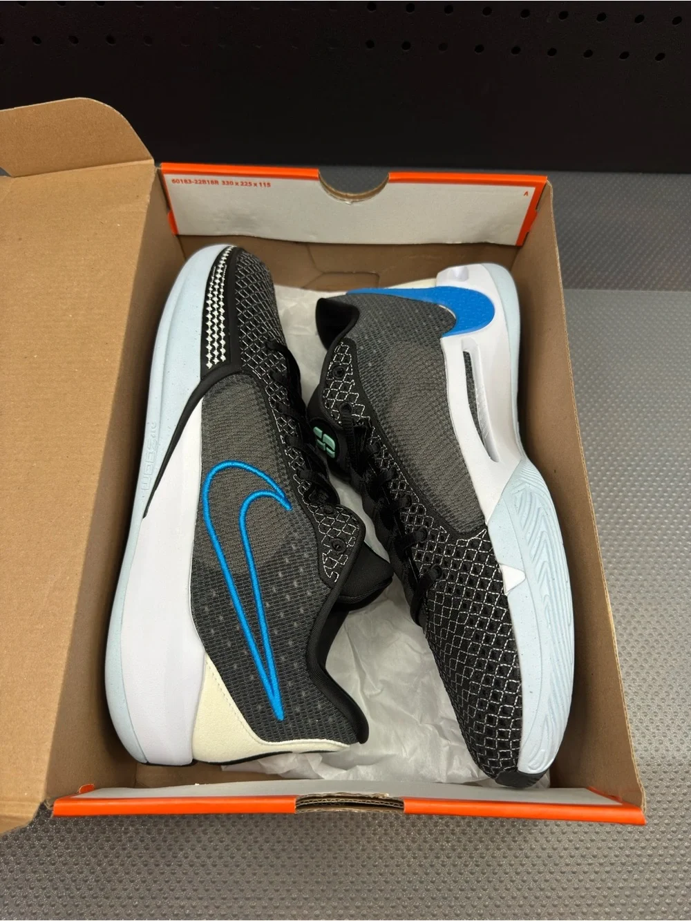 Nike Sabrina 1